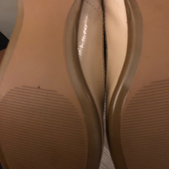 Steve Madden Nude Tipiee Oxfords - Picture 7 of 7